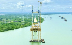 Cầu dây văng có tĩnh không thông thuyền cao nhất Việt Nam làm đến đâu?