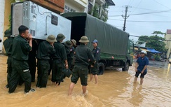 Nước sông dâng cao, nhiều tuyến đường ở TP Yên Bái bị ngập