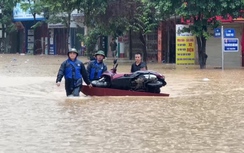 Nước Sông Hồng tiếp tục dâng cao, nhiều nơi ở Lào Cai bị cô lập