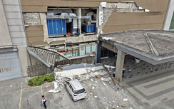 Động đất mạnh làm rung chuyển Philippines, nhiều nhà dân, công trình hư hại