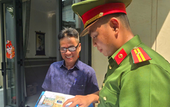 Công an TP.HCM tổng rà soát làm sạch dữ liệu đăng kí phương tiện, giấy phép lái xe