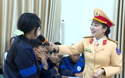 Lâm Đồng: Đồng loạt tuyên truyền trật tự ATGT cho học sinh