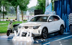 Lý do VF 8 là “người thay đổi cuộc chơi”: Hiệu suất siêu xe, giá bán phổ thông