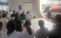 Nghệ An: Người đàn ông xông vào bệnh viện dùng hung khí đâm nhiều người bị thương