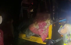 Tai nạn xe khách trên cao tốc Đà Nẵng - Quảng Ngãi, 5 người bị thương