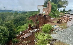 Gia Lai khẩn trương di dời hàng chục hộ dân khỏi vùng có nguy cơ sạt lở