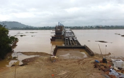 Các công trình đang thi công trên sông ở Quảng Ngãi vượt lũ an toàn