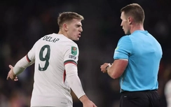 Thắng kịch tính Wolves, Chelsea giành vé vào tứ kết Carabao Cup 2025-2026