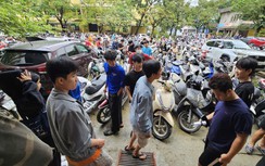 Huế: Hàng nghìn xe máy xếp hàng chờ "giải cứu” miễn phí