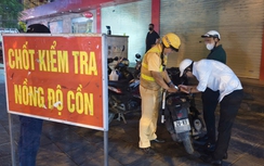 Hà Nội: CSGT đón lõng gần khu ăn nhậu cuối tuần, xử lý hàng loạt "ma men" lái xe