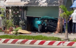 TP.HCM: Xe taxi công nghệ chạy ngược chiều, tông chết người đi xe máy