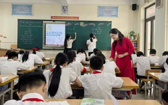 Nhiều trường tại Hà Nội mở cửa đón học sinh trở lại sau mưa bão