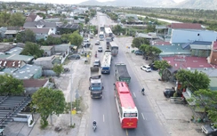 Phân luồng, hạn chế xe tải trọng lớn trên quốc lộ 1 tránh ùn tắc do sửa chữa 2 cây cầu