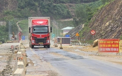 Hình ảnh ngày đầu cao tốc La Sơn - Hòa Liên thông xe sau sạt lở