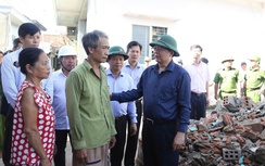 Nơi tâm bão số 13 quét qua: Xây lại cuộc sống từ những đống hoang tàn