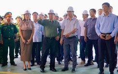 Thủ tướng Phạm Minh Chính: Khẩn trương phục hồi sản xuất, ổn định đời sống sau bão số 13