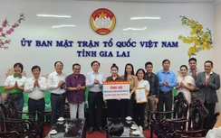 Trao 10 tỷ đồng hỗ trợ người dân Gia Lai khắc phục hậu quả bão số 13