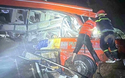 Hiện trường xe khách bị vùi lấp, 6 người tử vong, 19 người bị thương trên đèo Khánh Lê