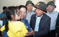 Thường trực Ban Bí thư Trần Cẩm Tú: Ưu tiên cao nhất là cứu người, không để dân đói