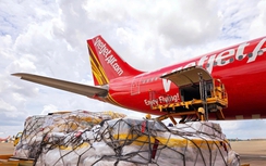Hướng về miền Trung: Vietjet hỗ trợ đi lại an toàn, tiếp sức tuyến đầu cứu trợ