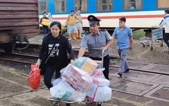 Đường sắt gánh thiệt hại hơn 27 tỷ đồng do mưa lũ, hành khách trả hơn 25.000 vé