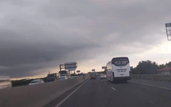 Trích xuất camera điều tra vụ người đàn ông nằm bất động trên cao tốc qua Đồng Tháp