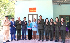 Bộ Công an trao nhà tình nghĩa cho hộ dân khó khăn tại xã Mường Hoa, Phú Thọ
