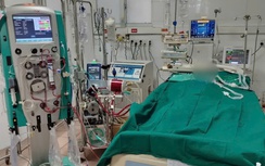 Quyết định sinh tử lúc nửa đêm cứu sống thợ xây rơi tự do từ tầng 4