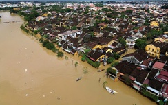 Agribank hỗ trợ kịp thời các tỉnh miền Trung khắc phục hậu quả lũ lụt do mưa lũ lịch sử