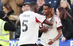 Ngoại hạng Anh: Isak tỏa sáng, Liverpool thắng 2-0 trước West Ham