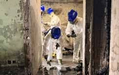 Cháy chung cư ở Hong Kong: Phát hiện thêm nhiều thi thể trên mái nhà, đã có 146 người chết