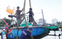 Cục Hàng hải và Đường thủy Việt Nam kiểm tra công tác ứng phó bão số 13 tại Khánh Hòa