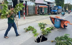 TP.HCM: Xuất hiện hố tử thần sâu khoảng 2,5m trên đường tỉnh 743