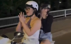 Công an xác minh vụ việc cô gái điều khiển xe máy buông hai tay vái lạy người khác