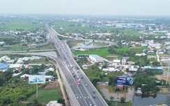 Sau thí điểm phân làn, giao thông trên 2 cao tốc phía Nam thay đổi ra sao?