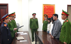 Nghệ An: Khởi tố 6 đối tượng mua bán trái phép hóa đơn