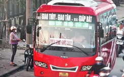 Hà Nội: Camera AI "soi" hàng loạt xe khách vi phạm, CSGT đón lõng xử lý