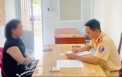 Điều khiển xe bán tải ngược chiều trên đường 741, nữ tài xế bị phạt và tạm giữ GPLX