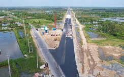 Hạ tầng giao thông thuận lợi, khách du lịch đến Cà Mau tăng cao