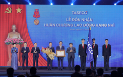 Taseco Group đón nhận Huân chương Lao động hạng Nhì nhân dịp kỷ niệm 20 năm thành lập