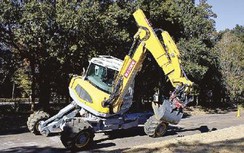 Japan conducts “Spider” excavator training to strengthen disaster response
