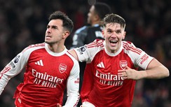 Ngắt mạch thắng của Aston Villa, Arsenal duy trì ngôi nhất bảng Ngoại hạng Anh