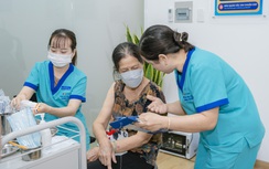 Nhiều người đi tiêm vaccine cúm, sau tiêm bao lâu có tác dụng?