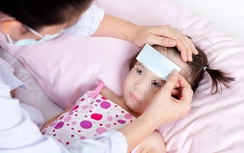 Trẻ sốt cao co giật khi bị cúm, cha mẹ lưu ý điều gì?