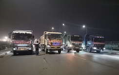 Xuyên đêm kiểm định thử tải cầu Đồng Nai cũ