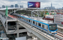 Hơn hai tháng vận hành, metro số 1 thay đổi thói quen đi lại của người dân