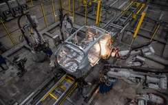 Sản lượng ô tô và xe máy tại Việt Nam tăng mạnh