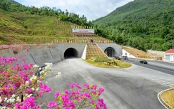 Đề xuất gần 1.300 tỷ đồng đầu tư hoàn thiện, tăng năng lực khai thác hầm Cù Mông