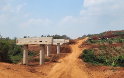 Đề nghị cắt, chuyển khối lượng của một nhà thầu cao tốc Khánh Hoà - Buôn Ma Thuột