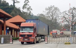Bảo hiểm bồi thường thế nào với ô tô chạy liên vận?